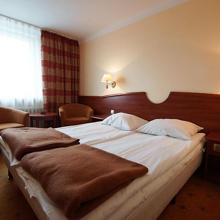 Hotel Kamena เฮลม์ ห้อง รูปภาพ