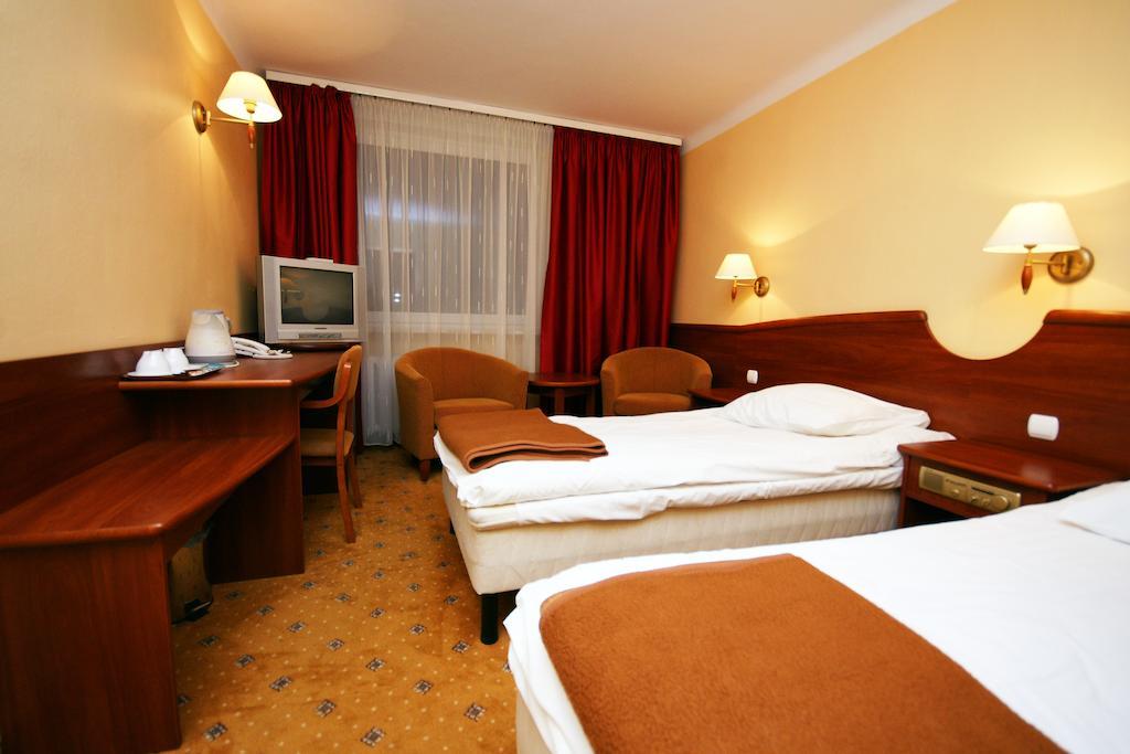 Hotel Kamena เฮลม์ ห้อง รูปภาพ